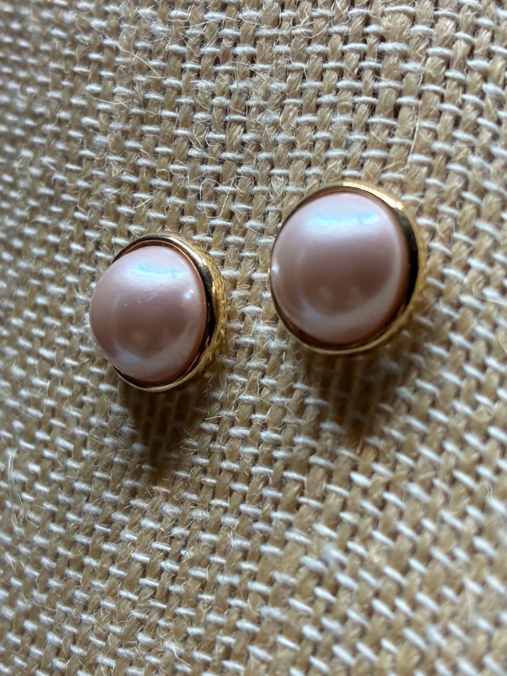 Vintage ivory pearl plated gold trim stud with sterling silver post earrings - Picture 2 of 4